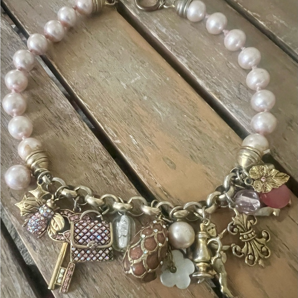 Elegant Pearl Charm Necklace/ Choker